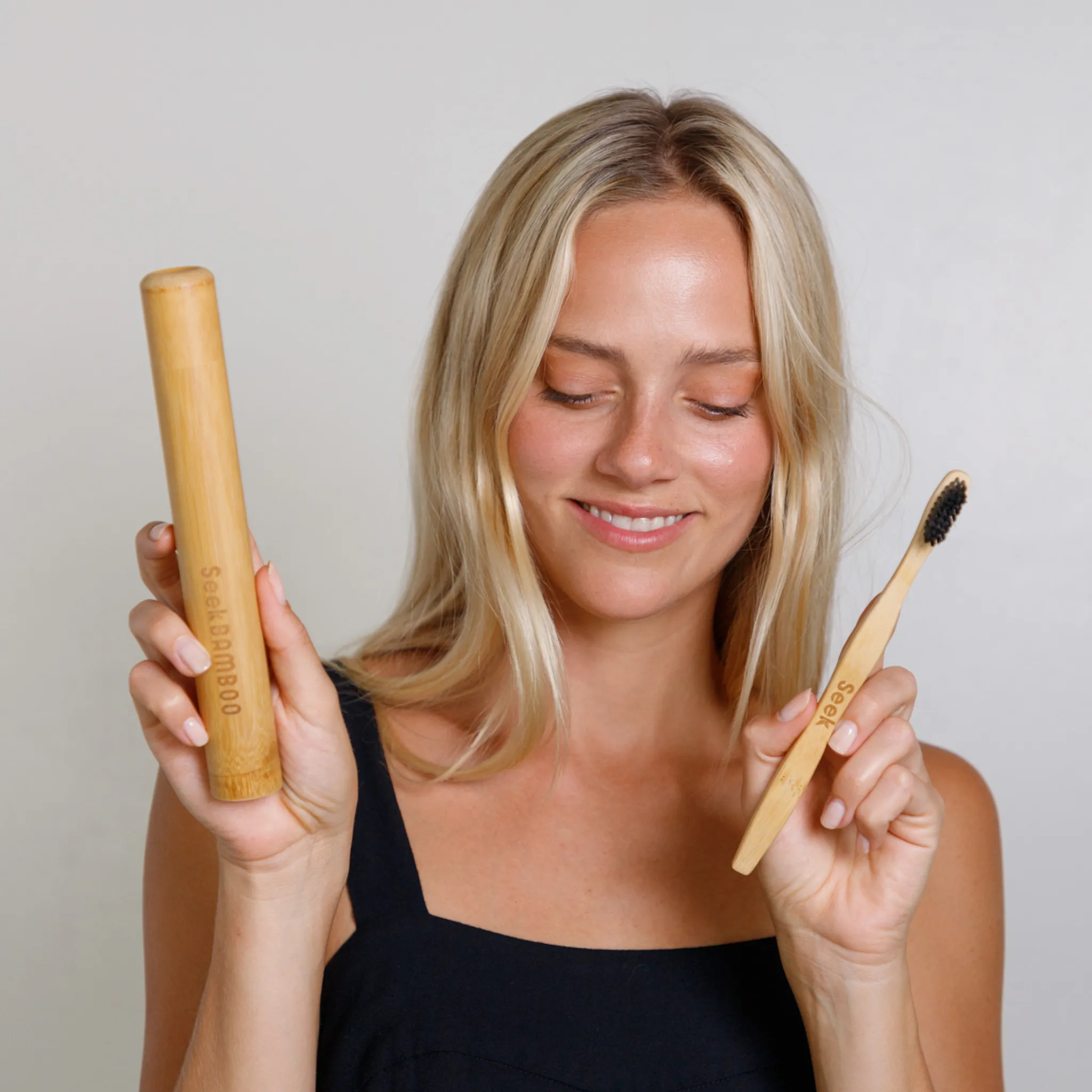 Bamboo Travel Case - Image 3